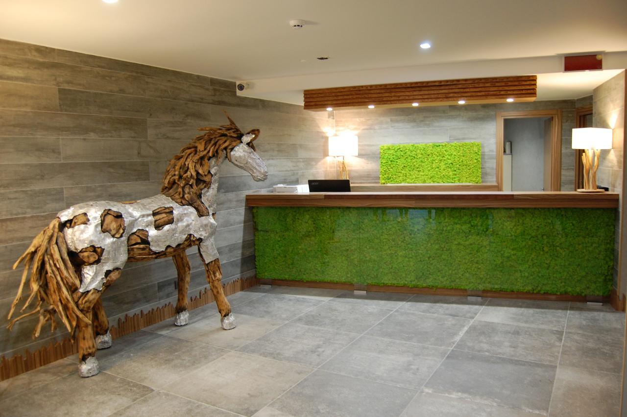 National Park Hotel & Spa Cotronei Extérieur photo